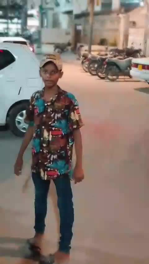 @ESHAN 🪐🥰🤙🏼