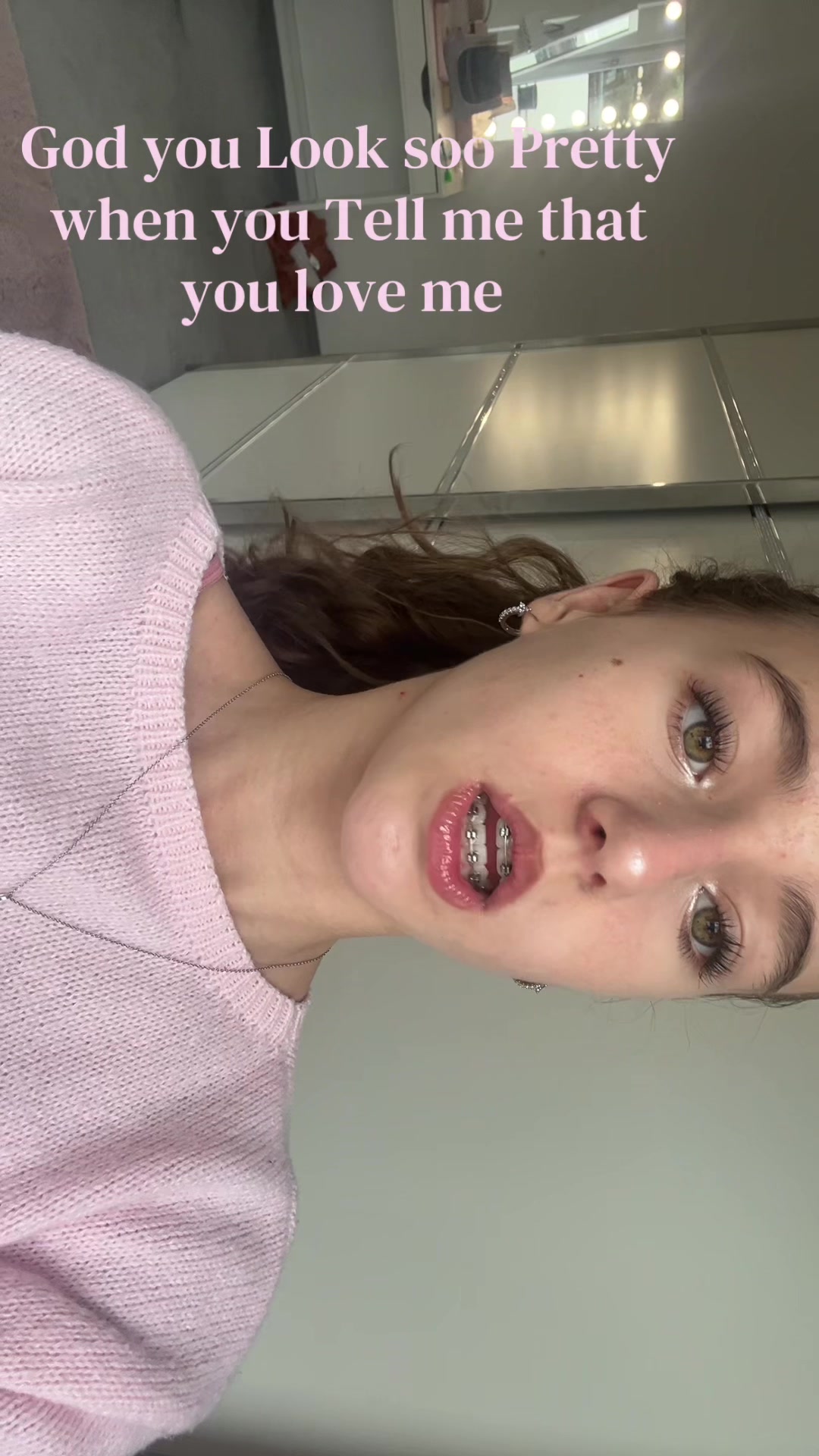 @Laraaa