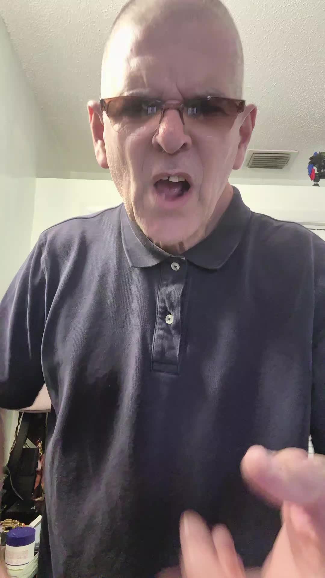 @_el_abuelo_del_trap_oficial_