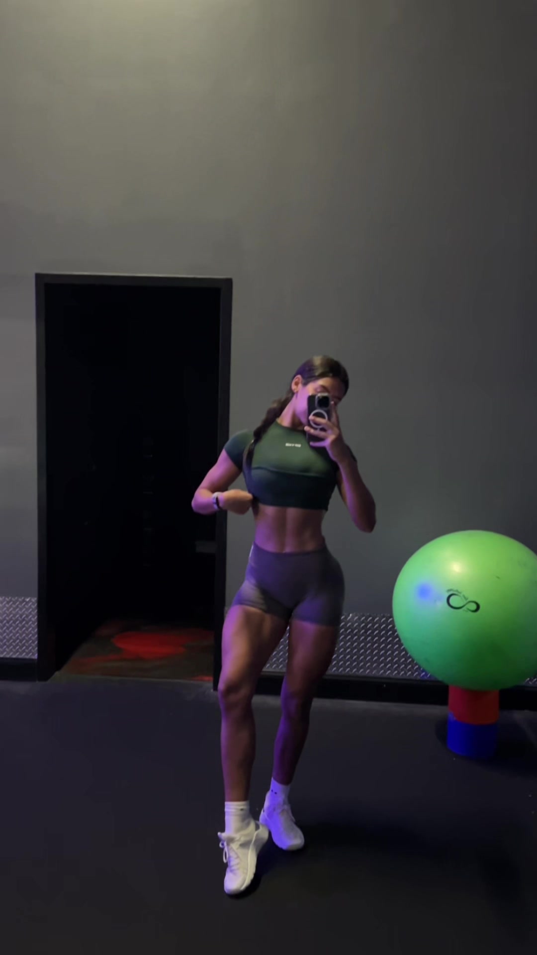 @zeynah🪽