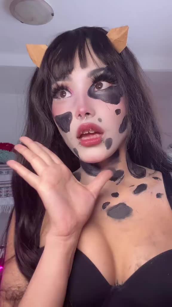 @♱ 𝕸𝖗𝖘. 𝕭𝖔𝖒𝖇𝖆𝖘𝖙𝖎𝖈 ♱