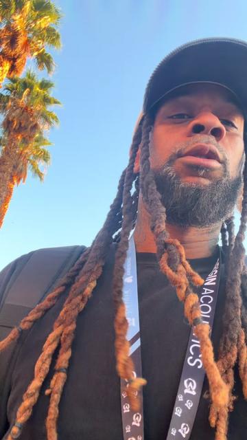 @OfficialStretch