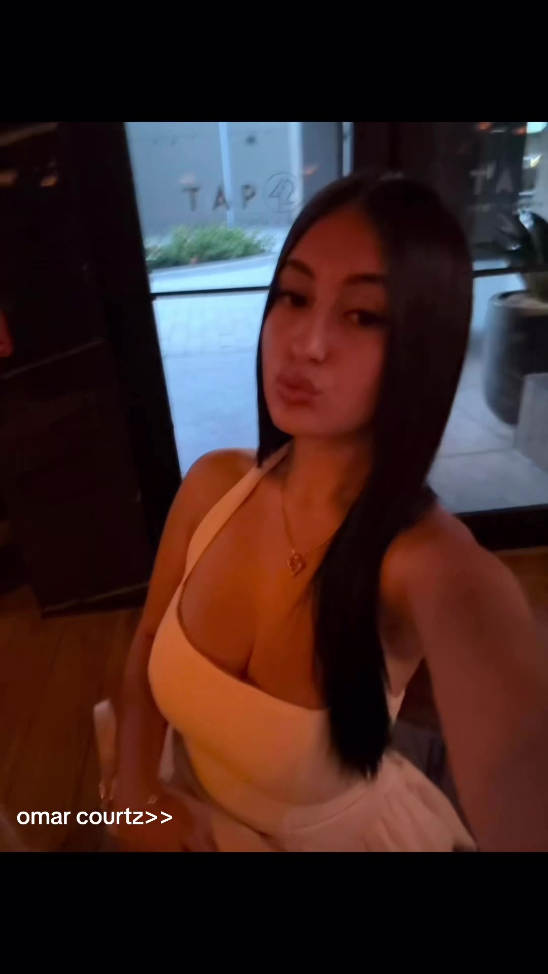 @🧍♀️