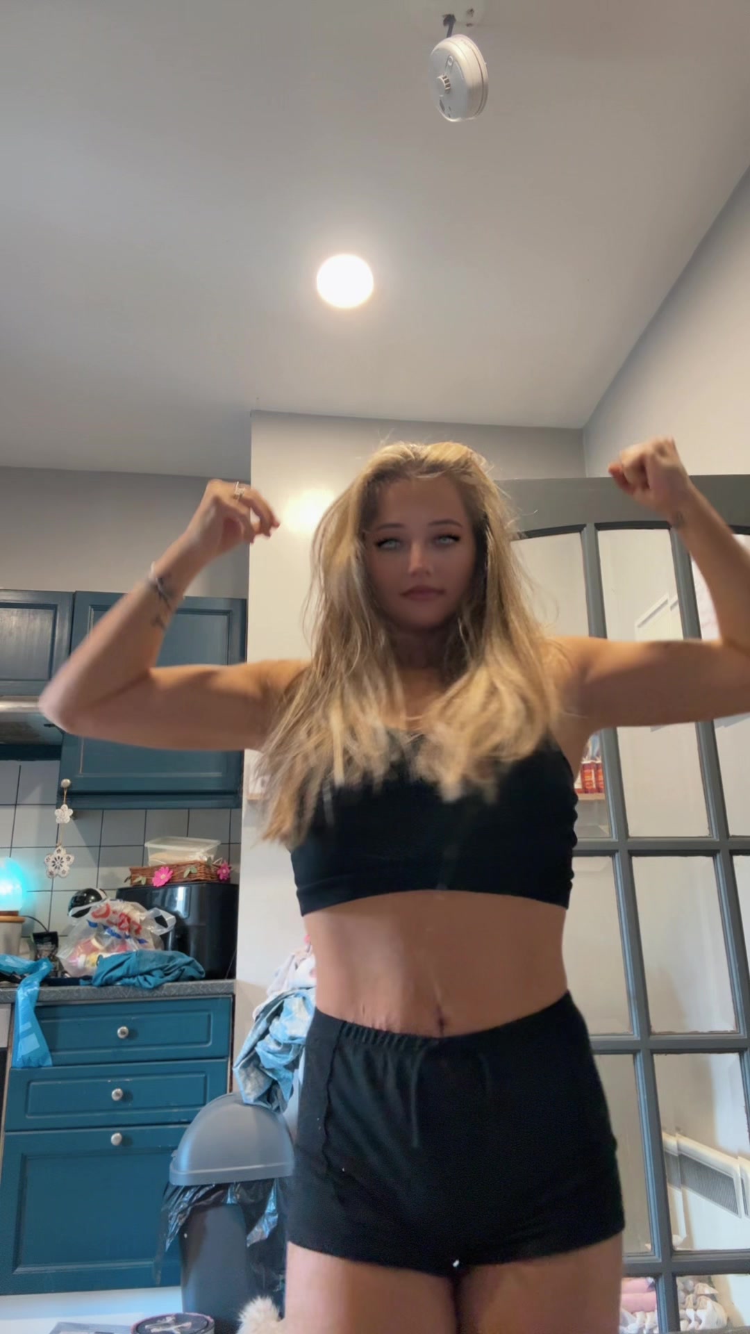 @tayaxox8