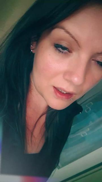 @einfachmely