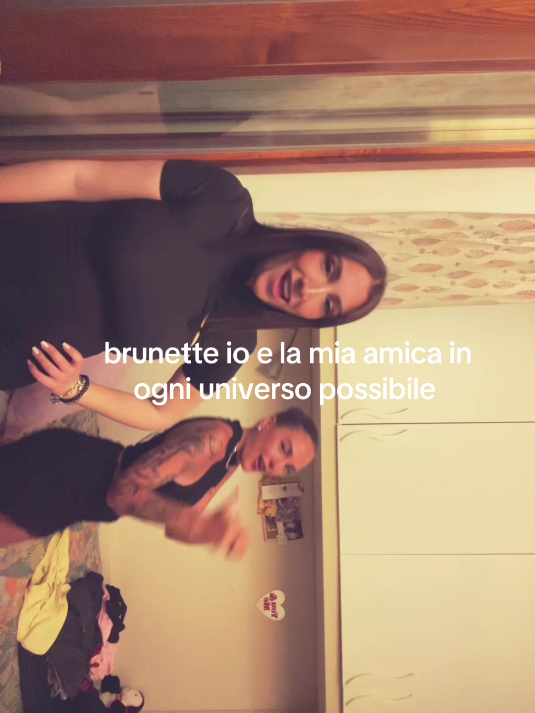@_lollyss_