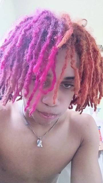 @👻
