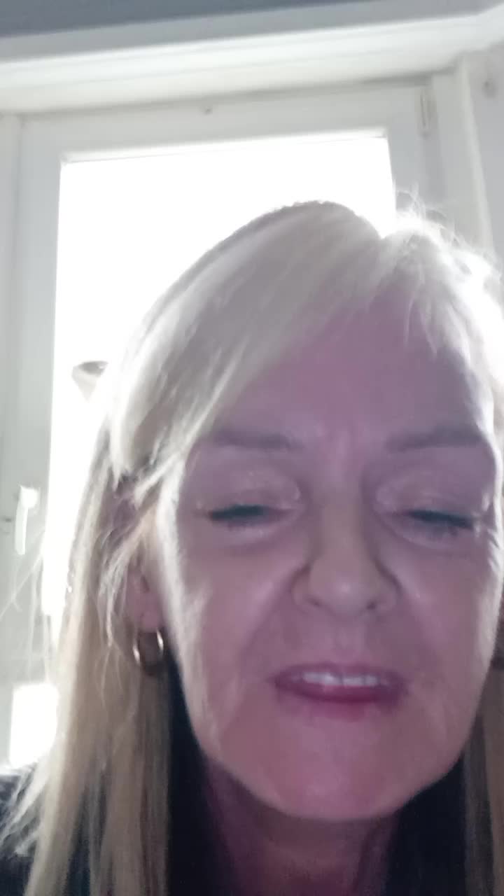 @Esther