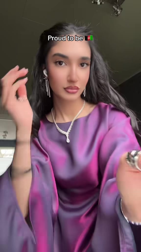 @💋𝗠𝗜𝗡𝗢 ᵇᵗ💋