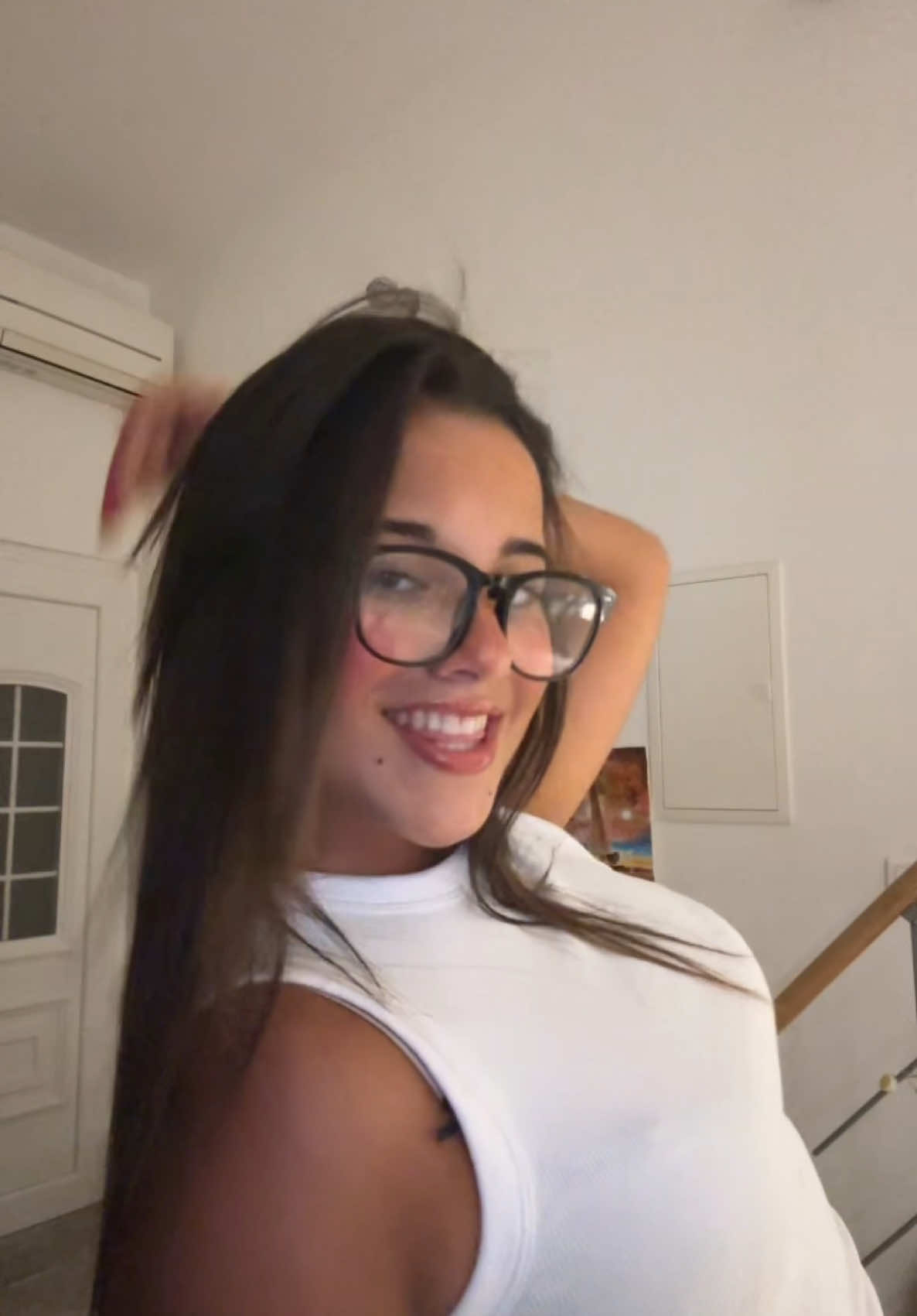 @kelly.djenadi