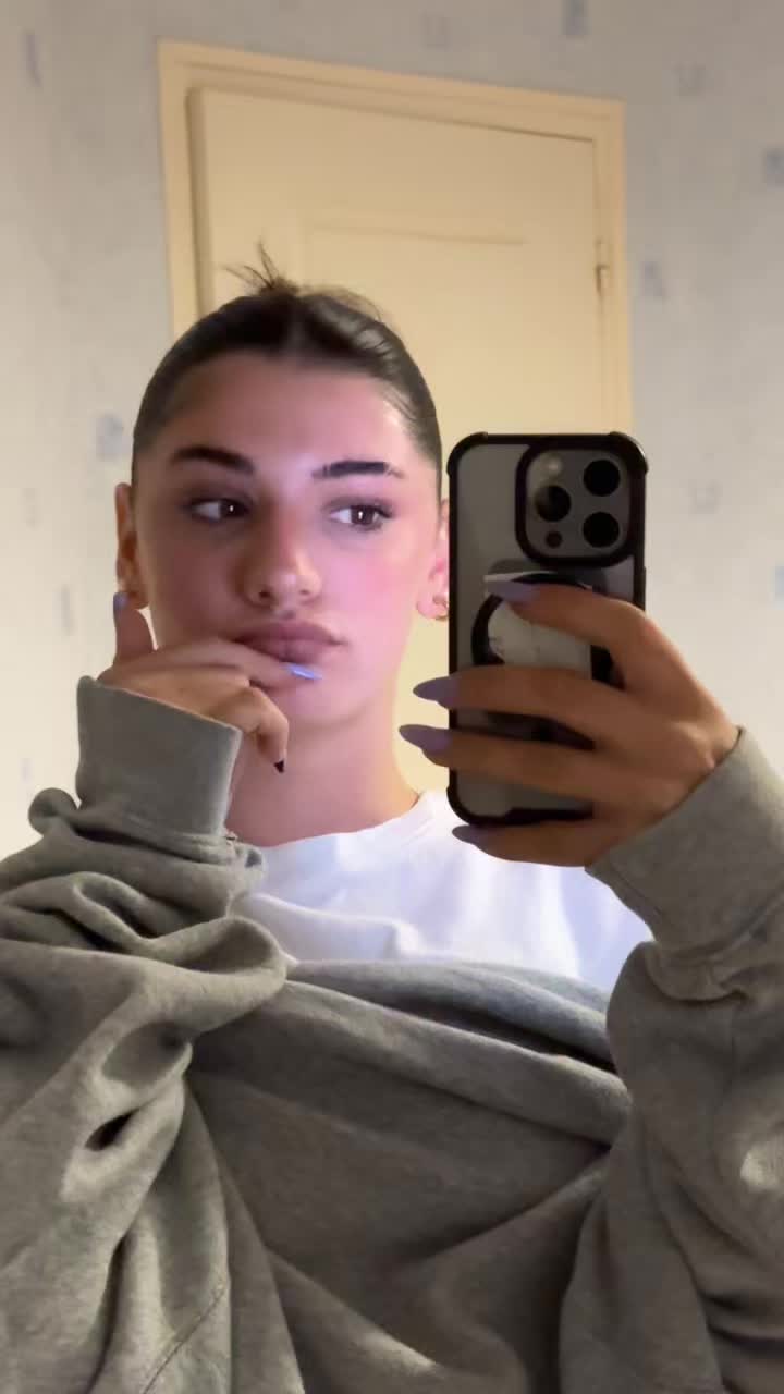 @Mélanie🧡