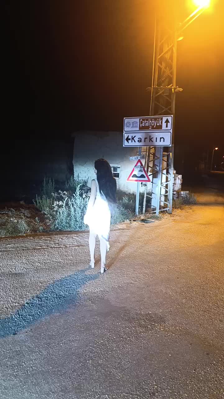@👑 Bella bella 👑