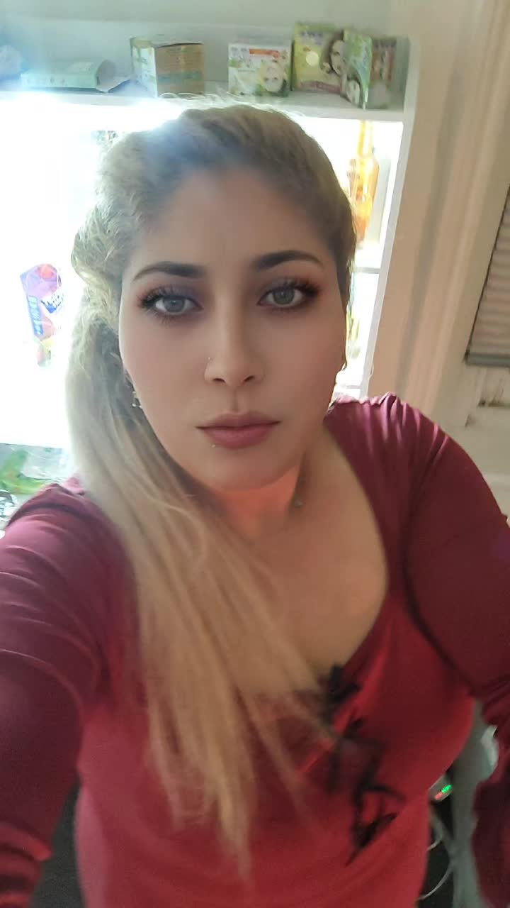 @Neslihan &hearts;️👩&zwj;❤️&zwj;👨👩&zwj;❤️&zwj;👨