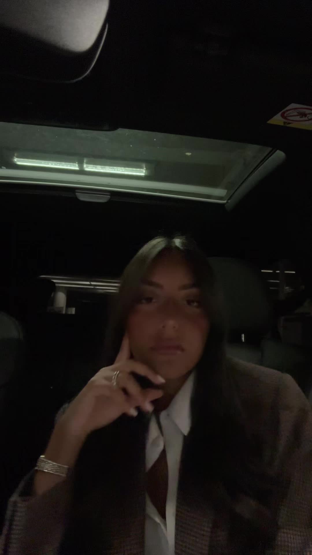 @eyns__