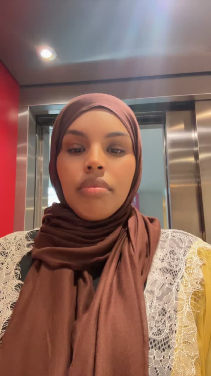 @Aisha🧸