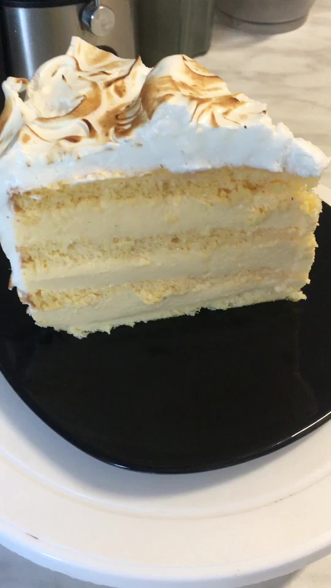 @lacrima_s_cakes_