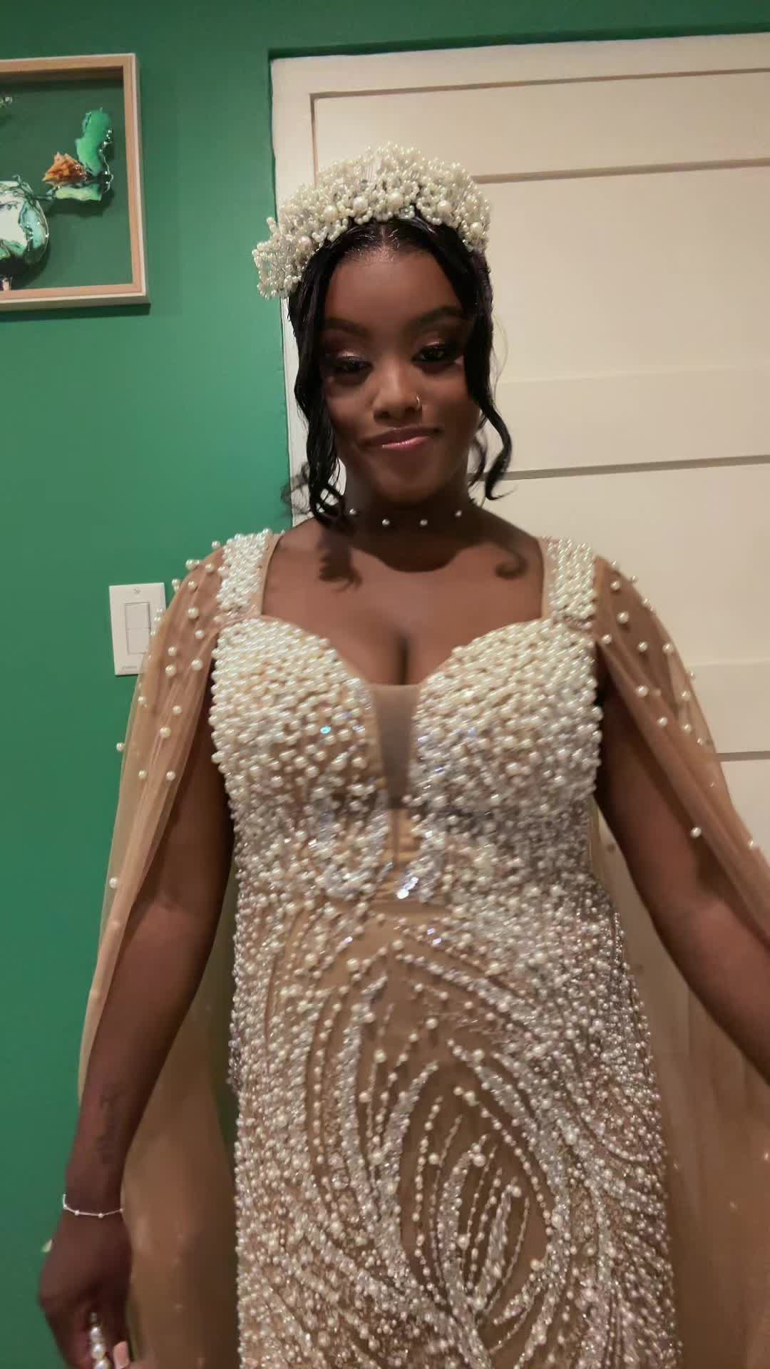 @Supharmy Hooi Isenia 🔐🧿💍🥂