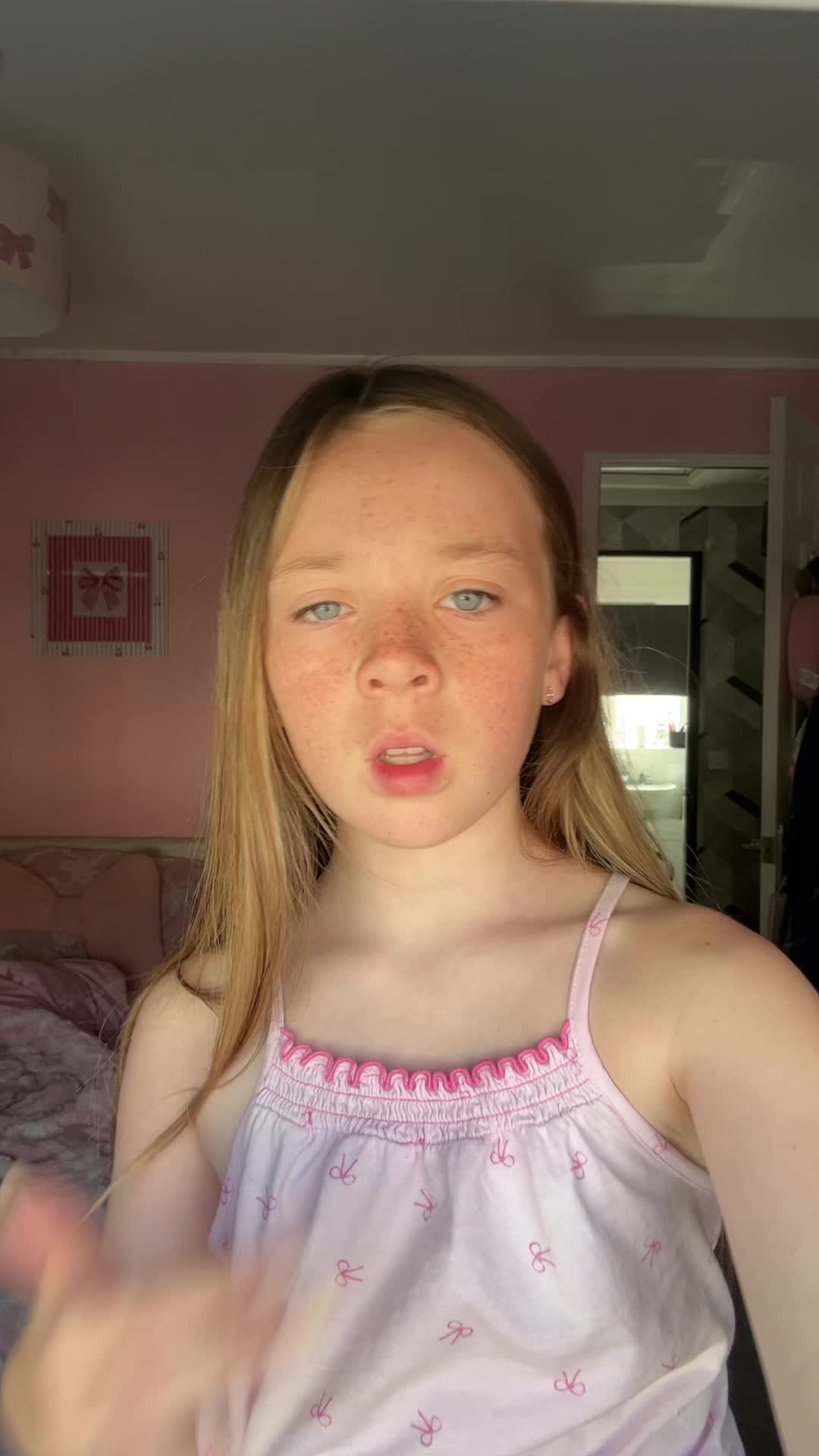 @&bull;maisie🦄🤍