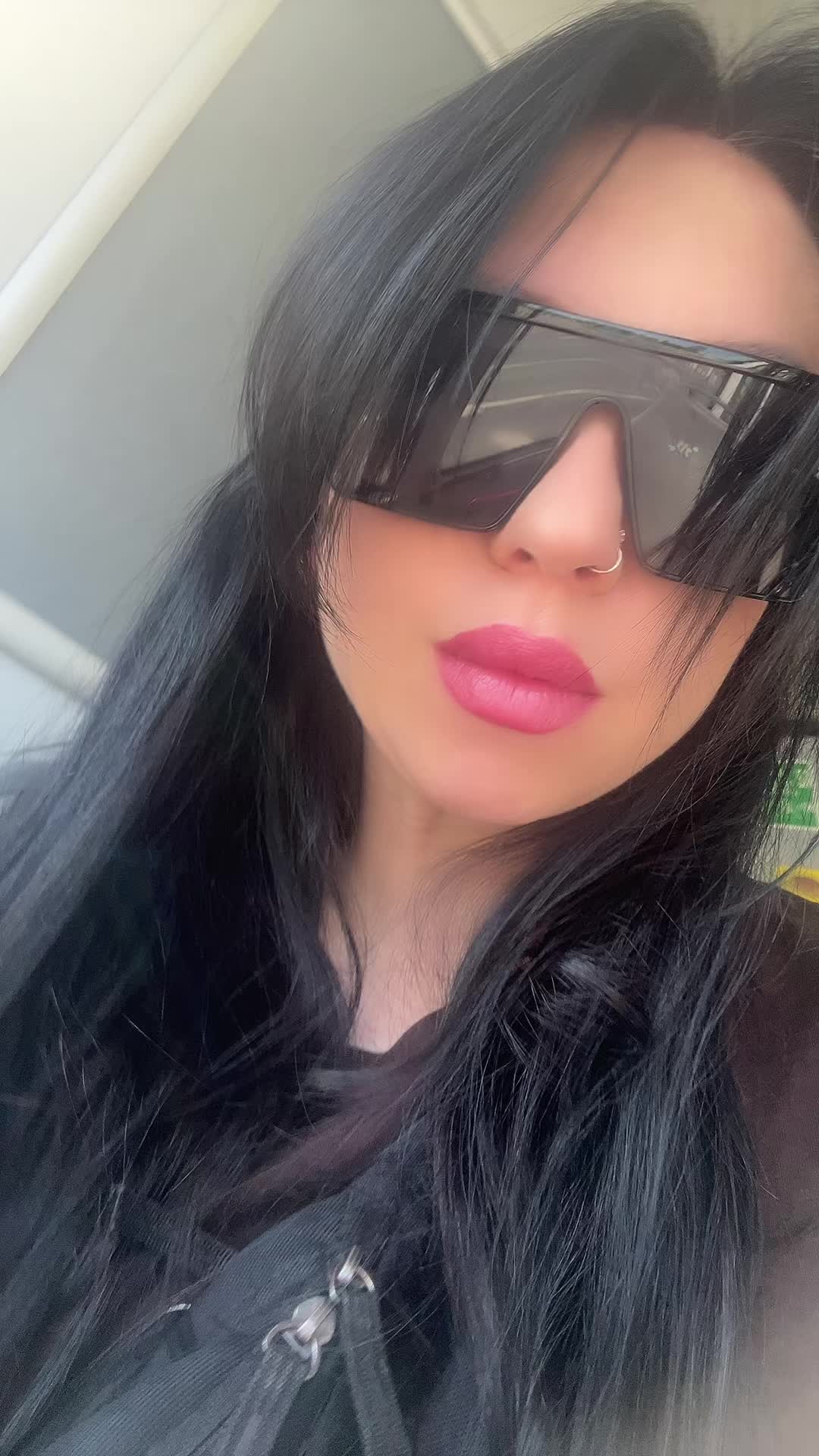 @vikawaxpro