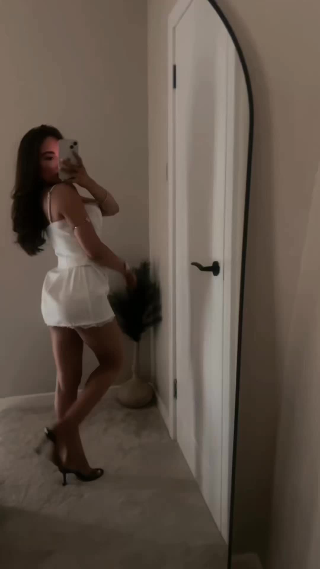 @MiaLeith