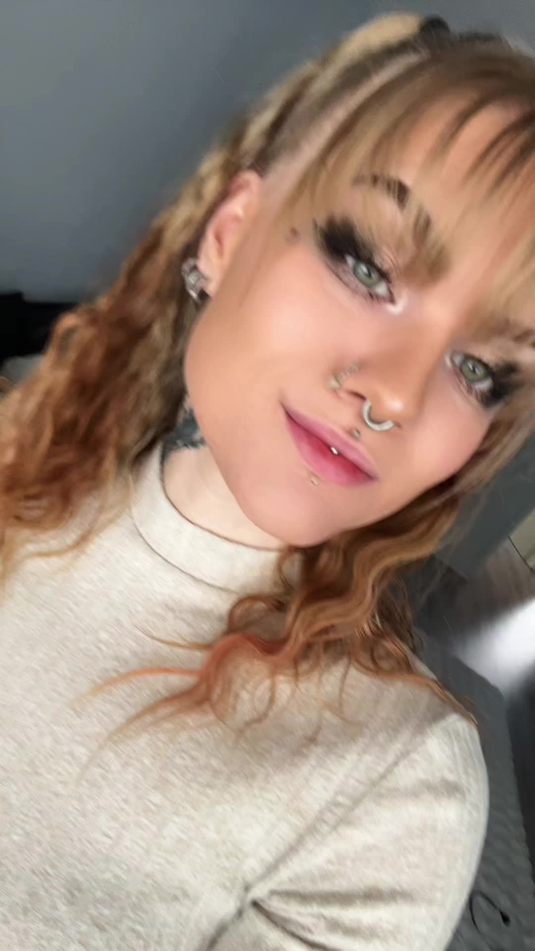 @EmMi