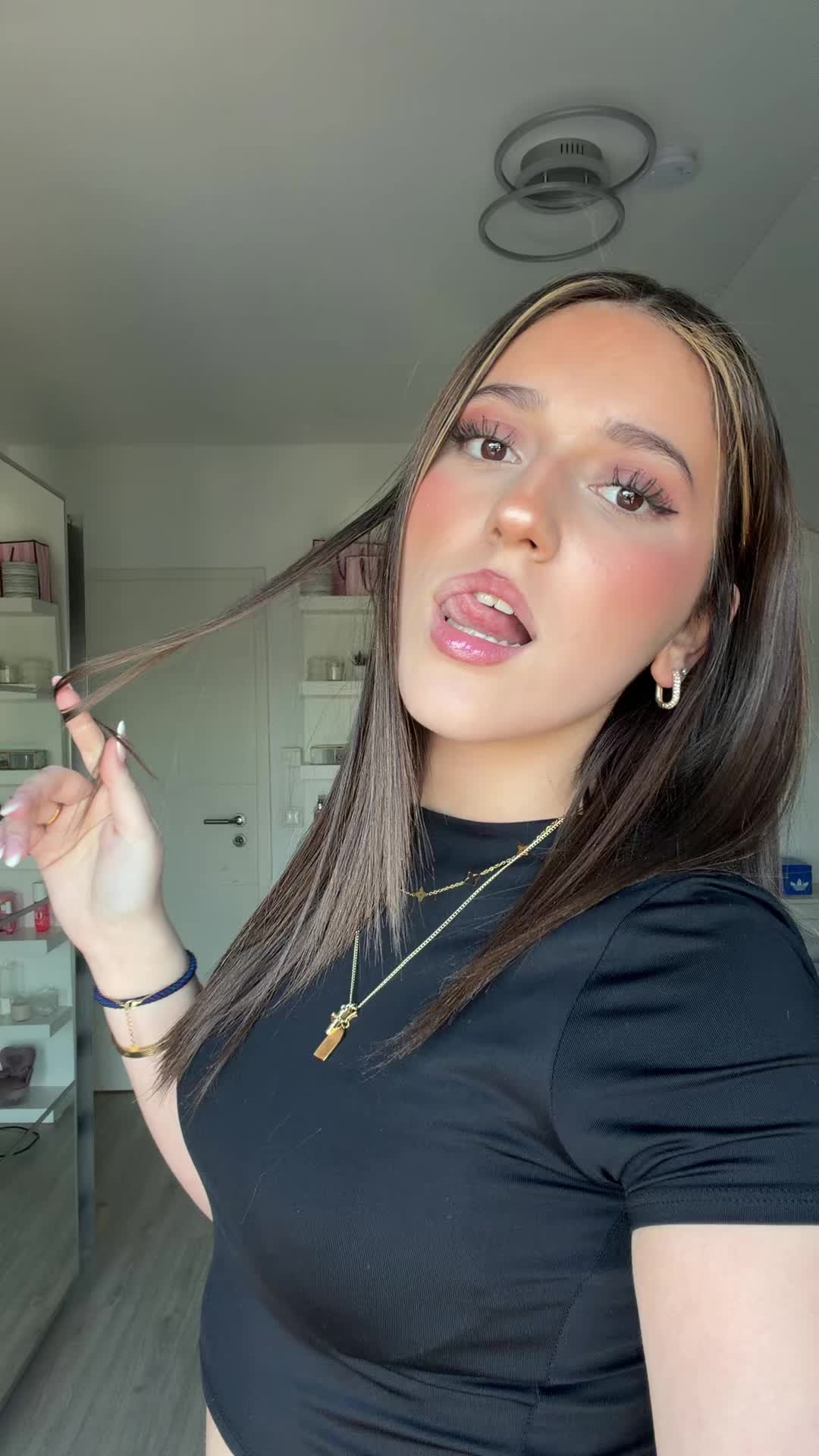 @𝒜