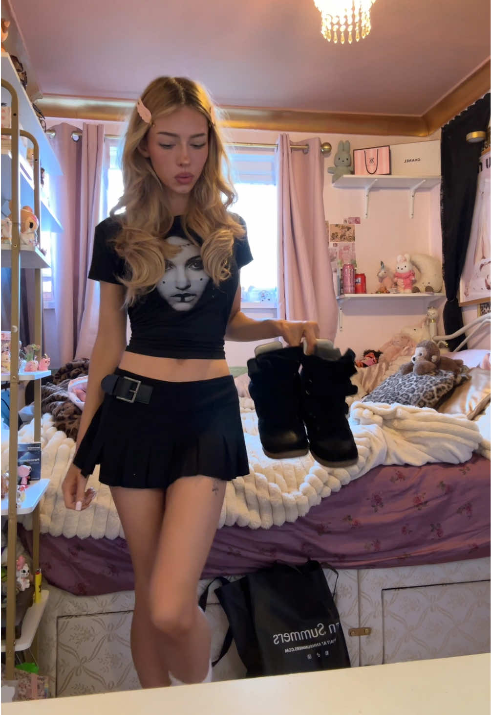 @𝙹𝚞𝚕𝚎𝚜 𝚁𝚑𝚘𝚍𝚎𝚜🦢