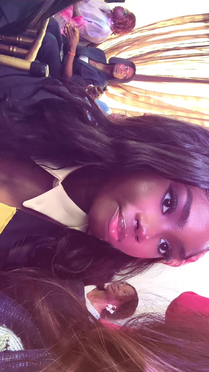 @Daniii🤍