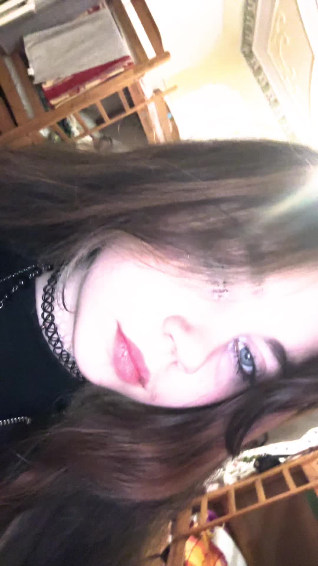 @ᶻ 𝘇 𐰁
