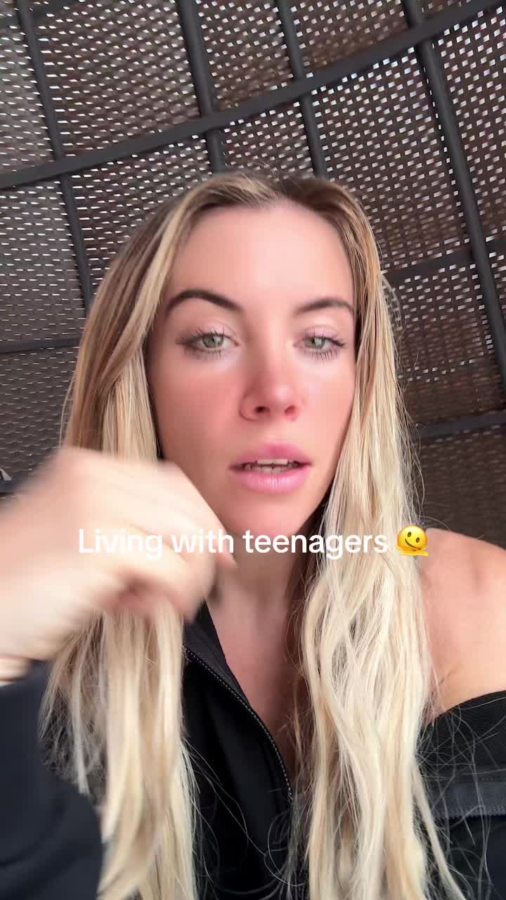 @GeorgiaFrancis •Relatablemum•