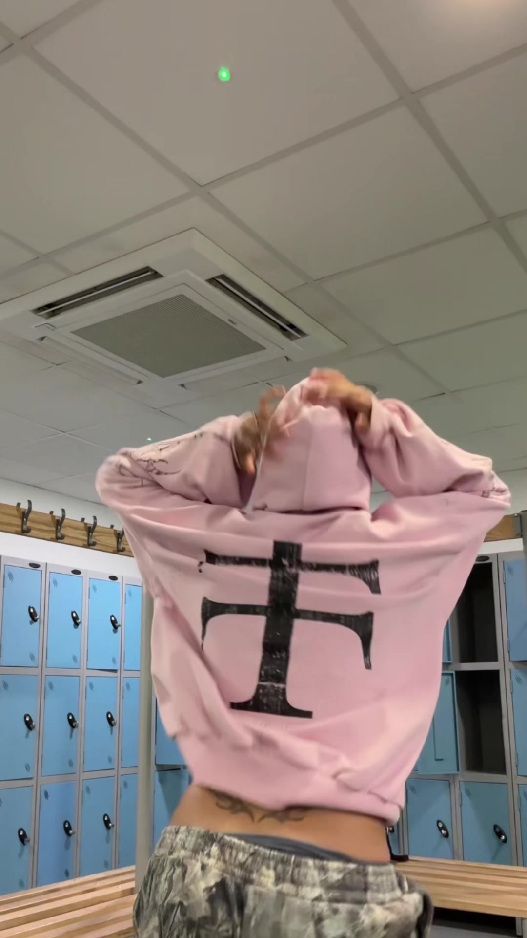 @☠️