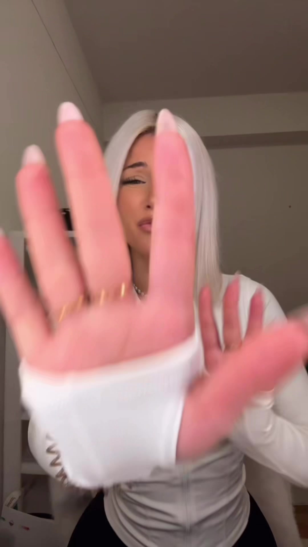 @evelyndallona