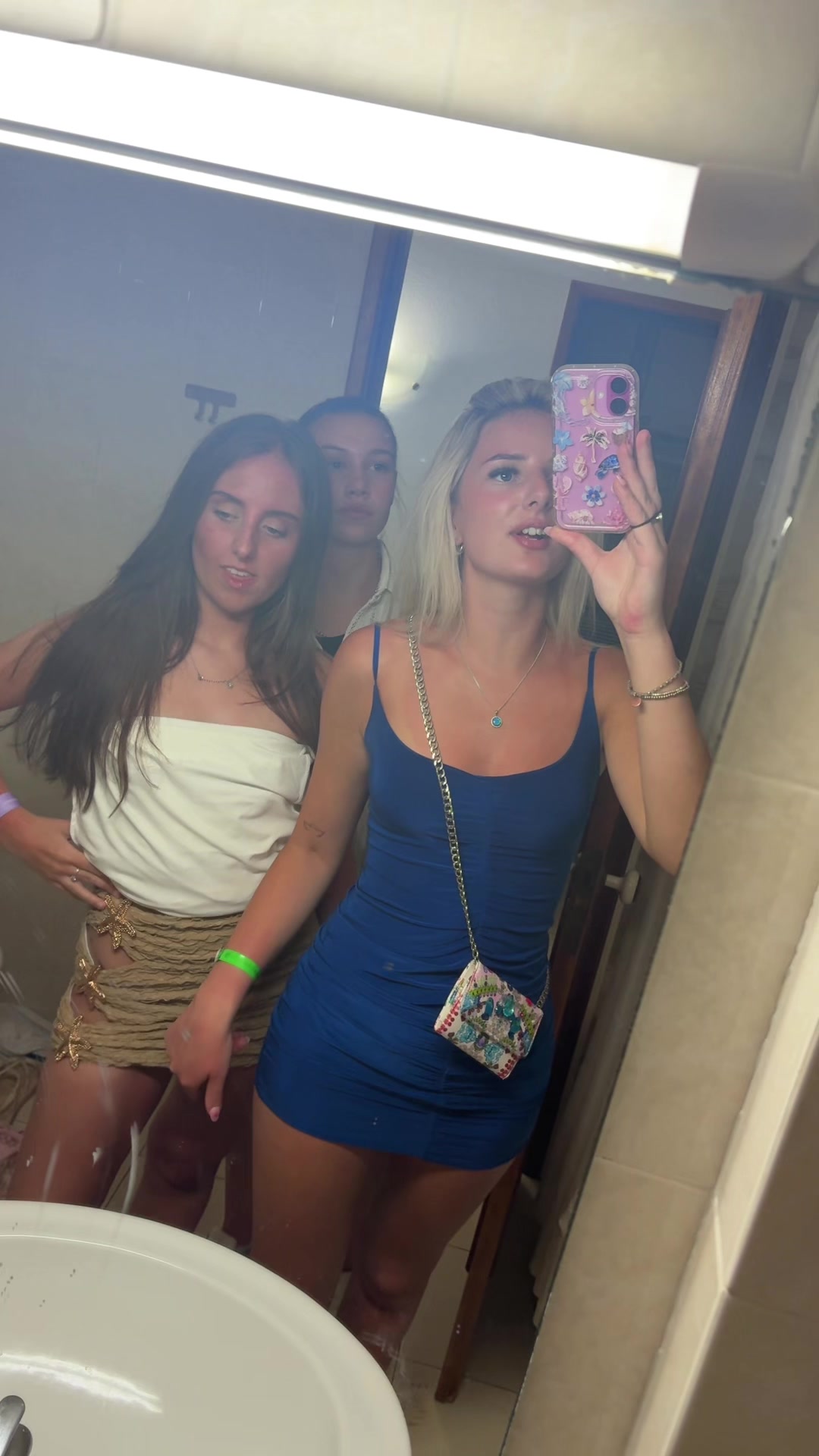 @amberlou.r