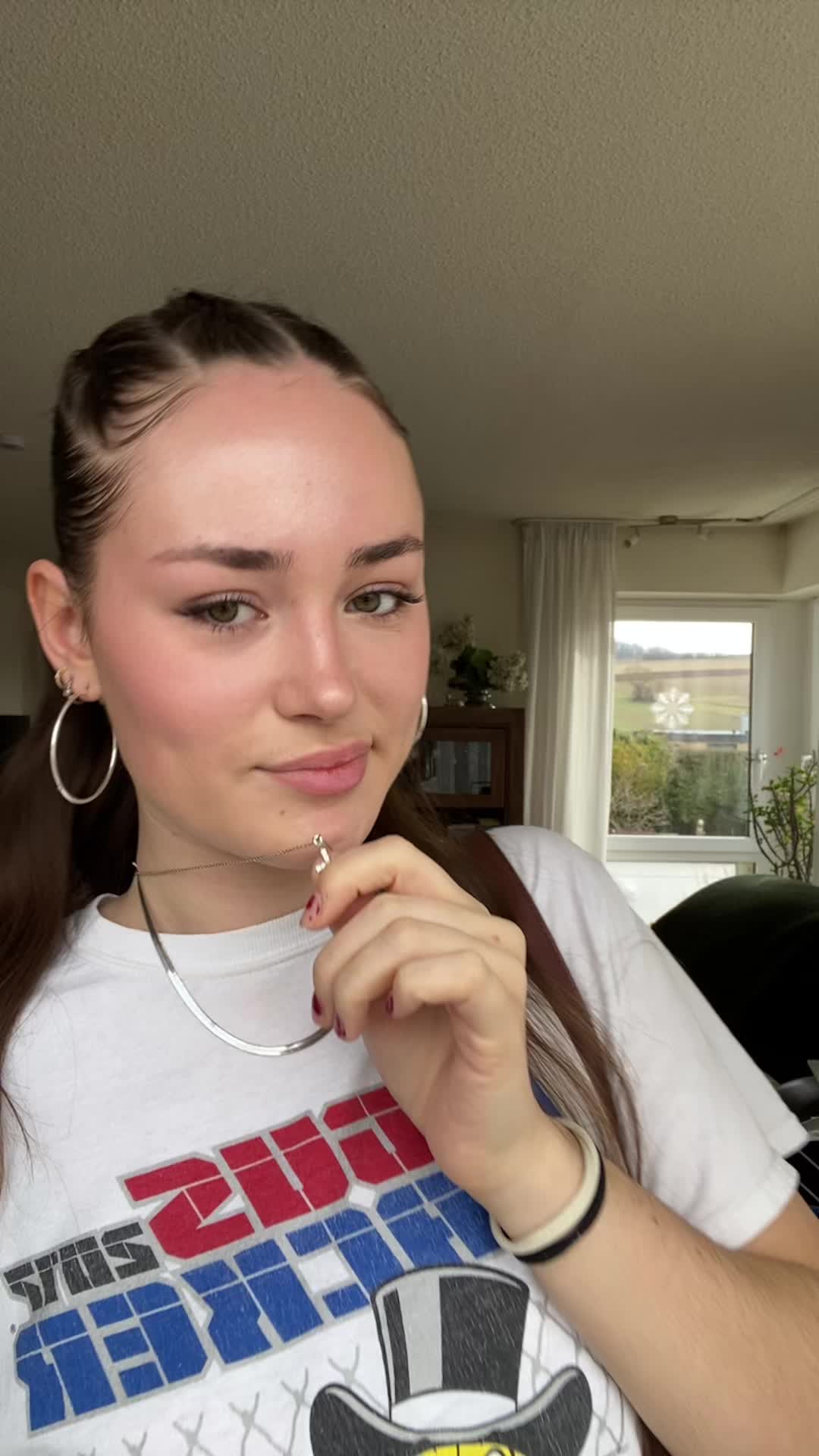 @Coraaaa