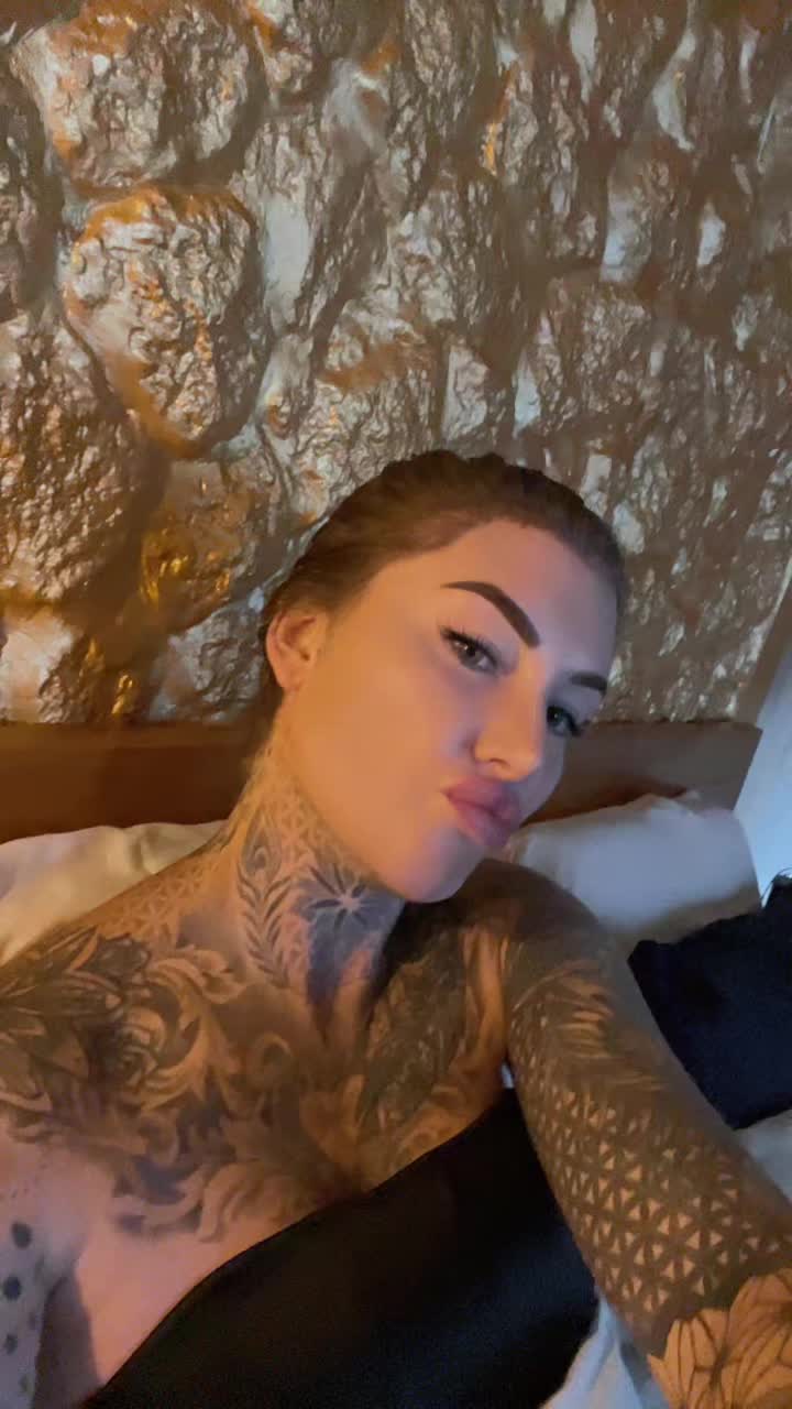 @Rosey🖤
