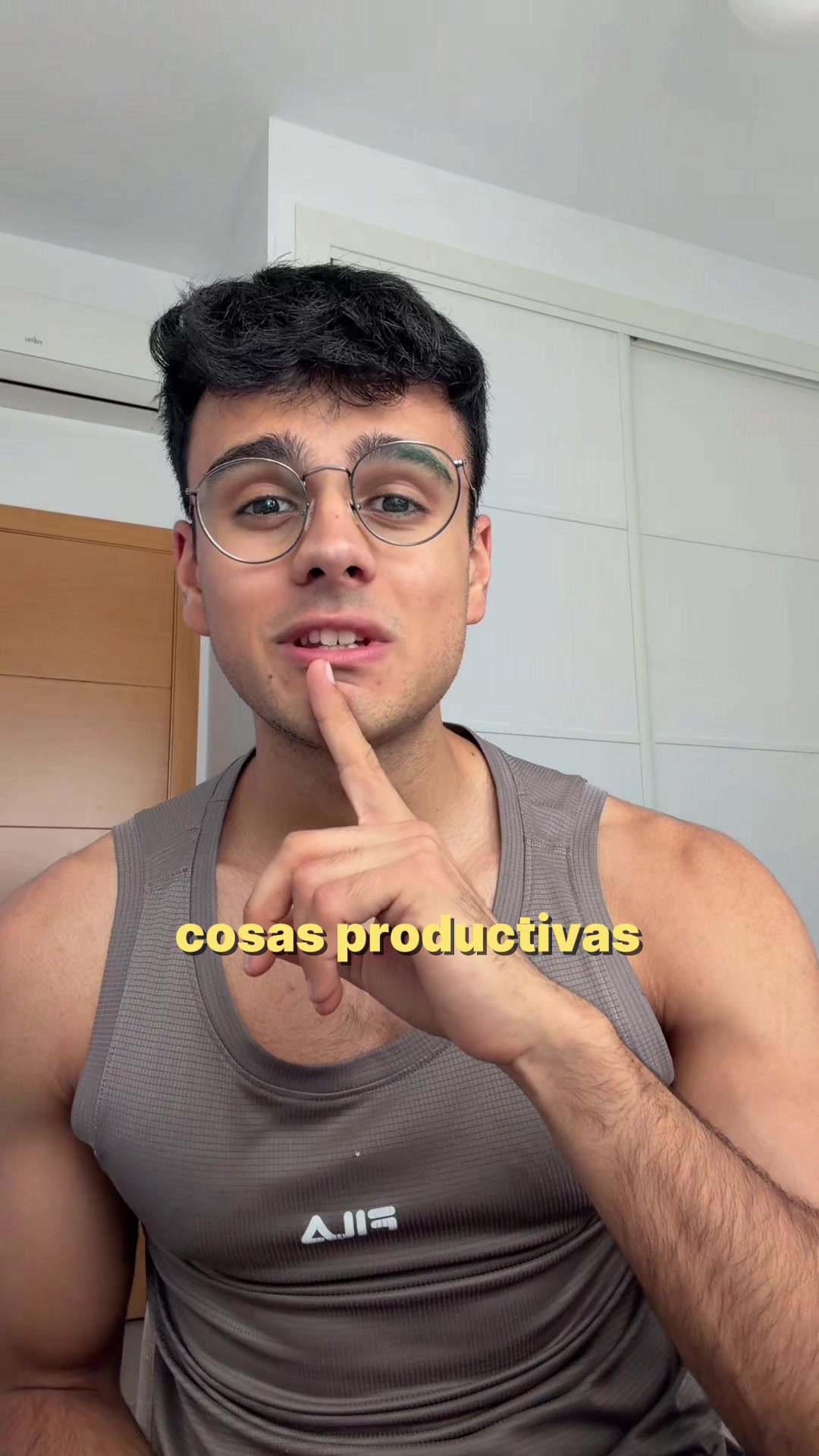 @Cristian González