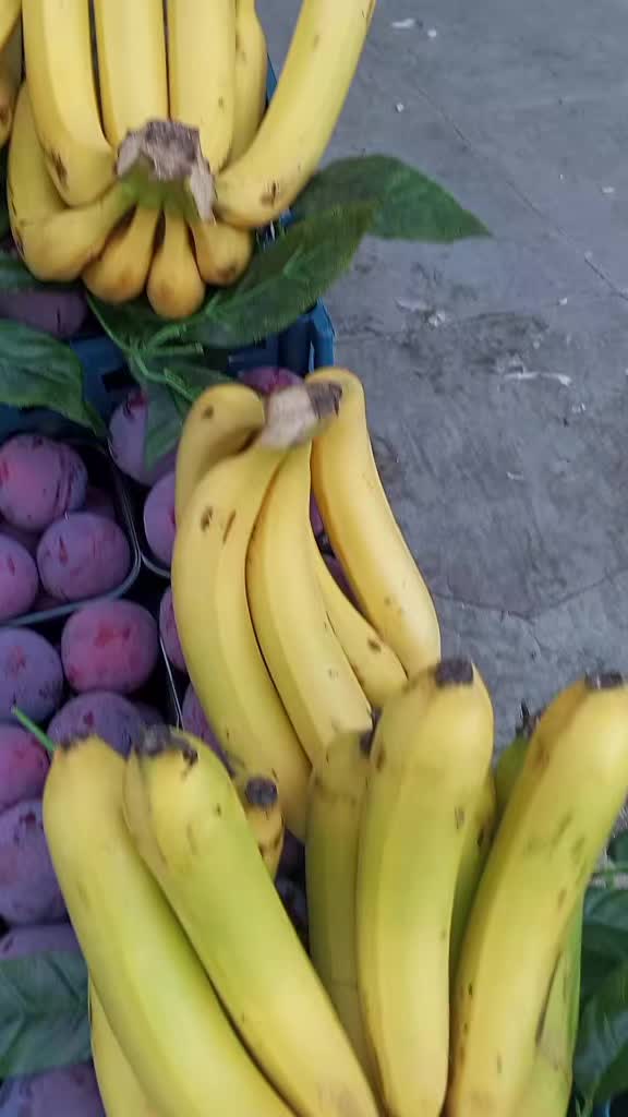 @Bir kadın tanıdımAğlıyordu