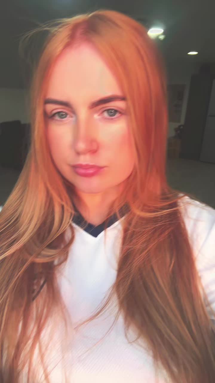@elliehenderson1