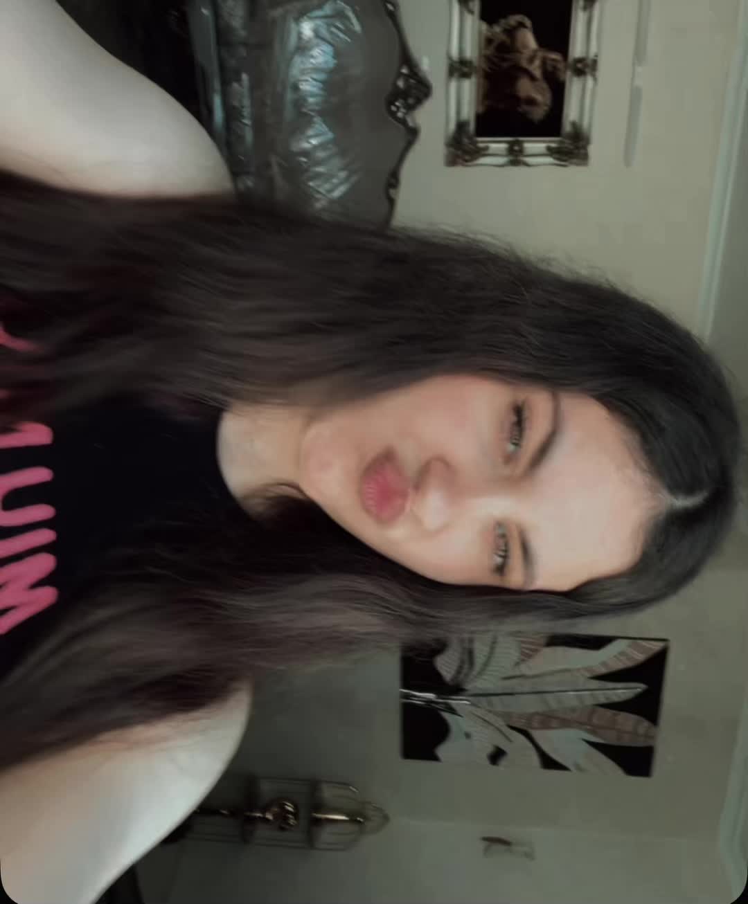 @ₕₑₗᵢₐ🖤