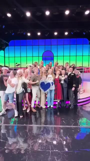 @A D E L E L O V E E R R R R