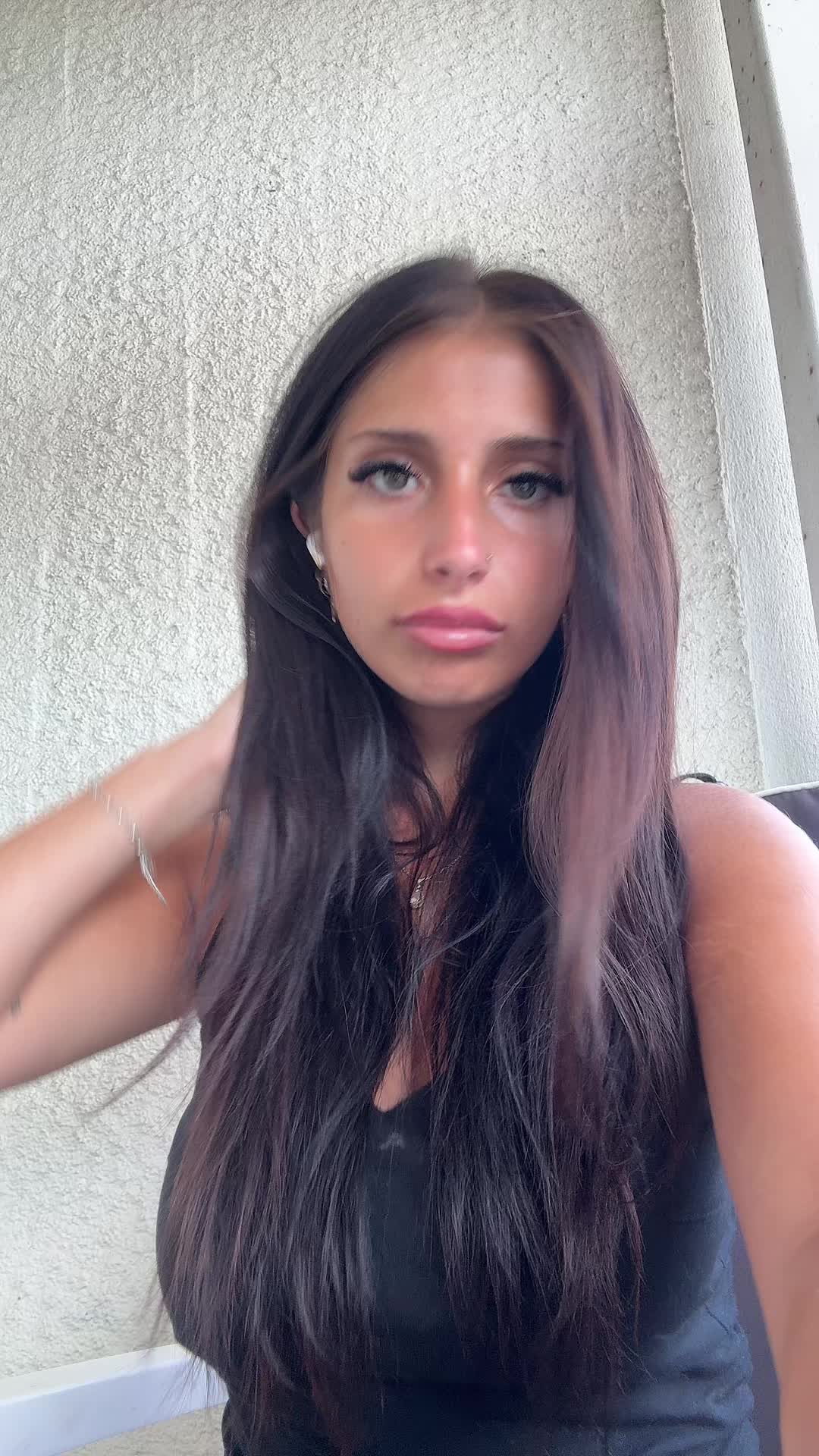 @elina
