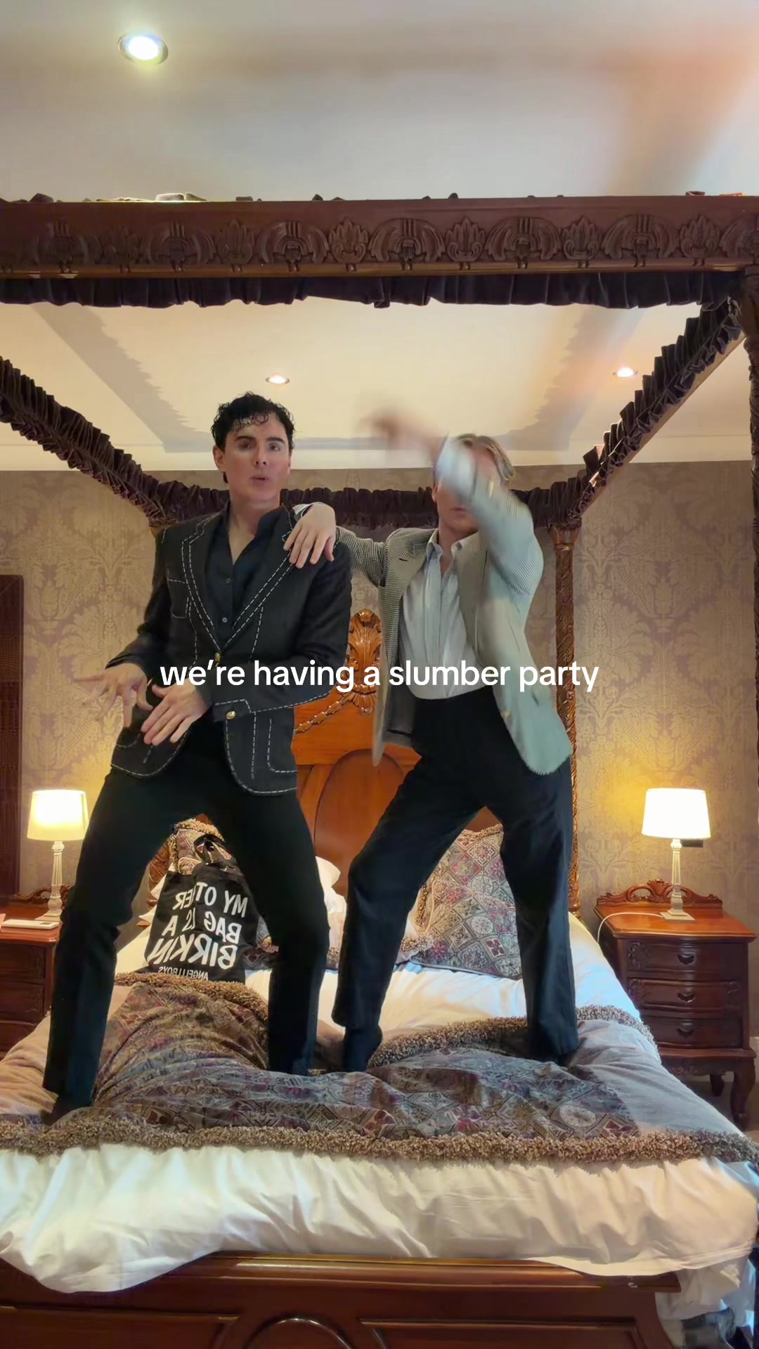 @ANGELLLBOYS