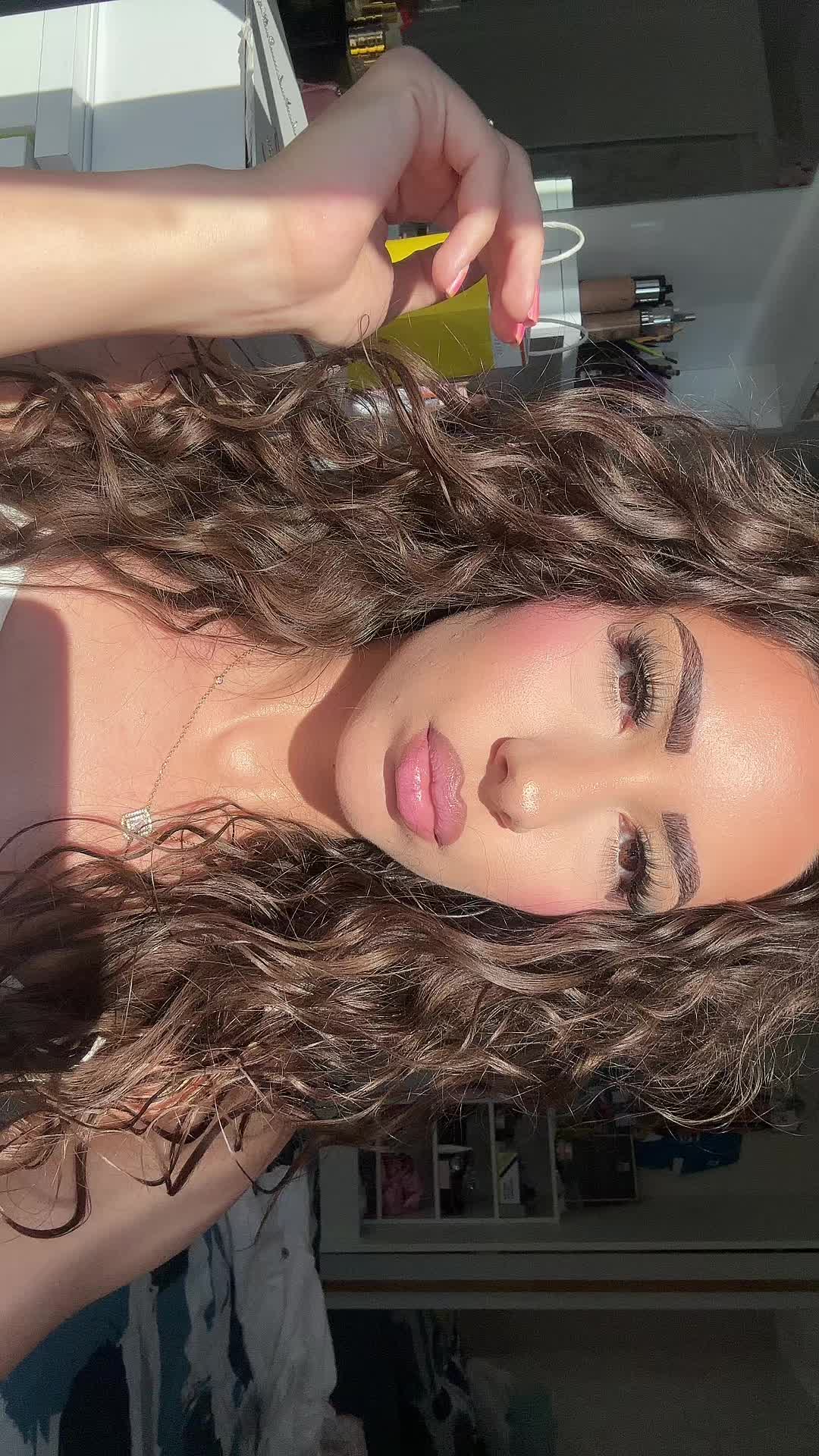 @deliii