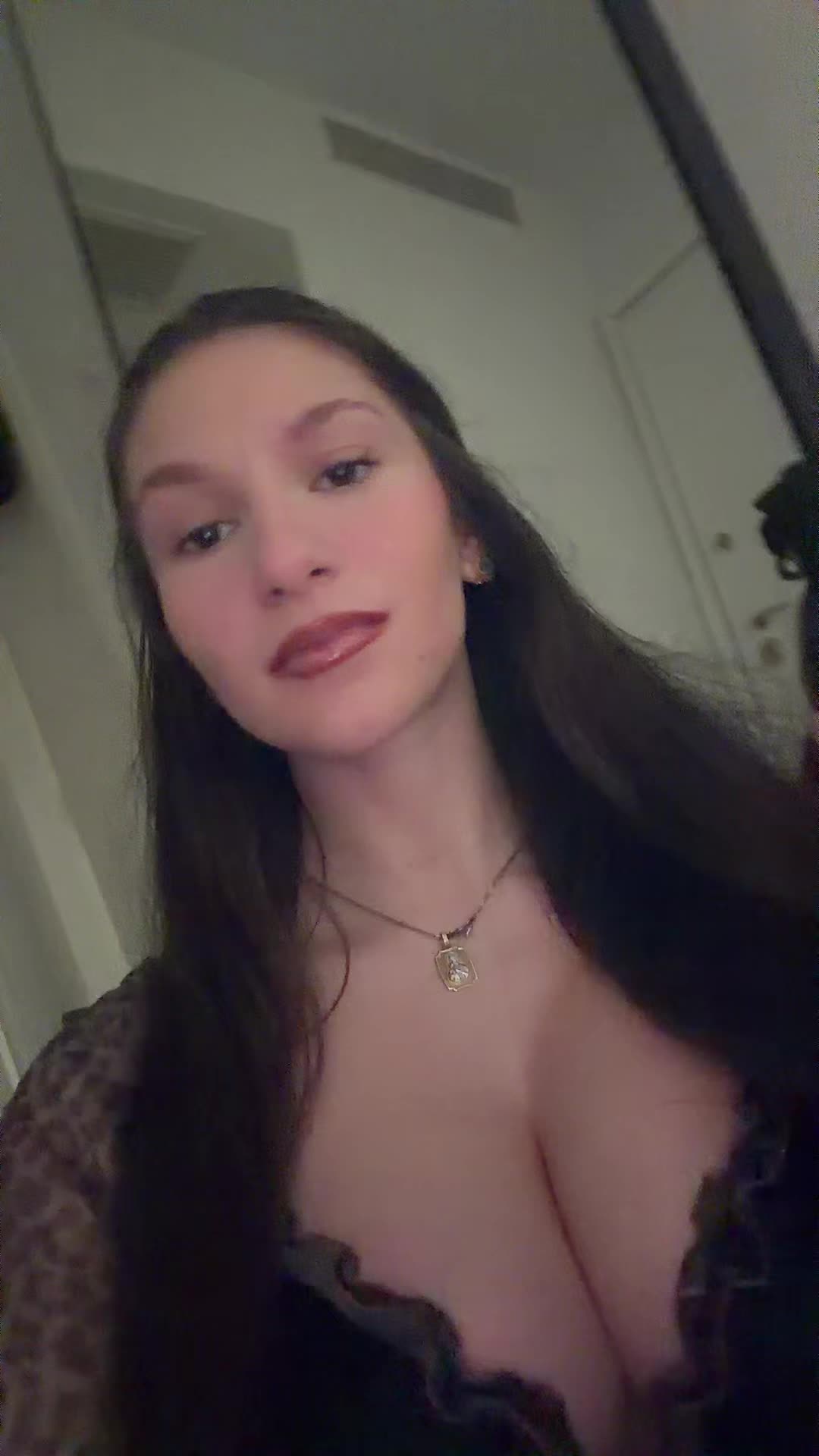 @itzelena💋