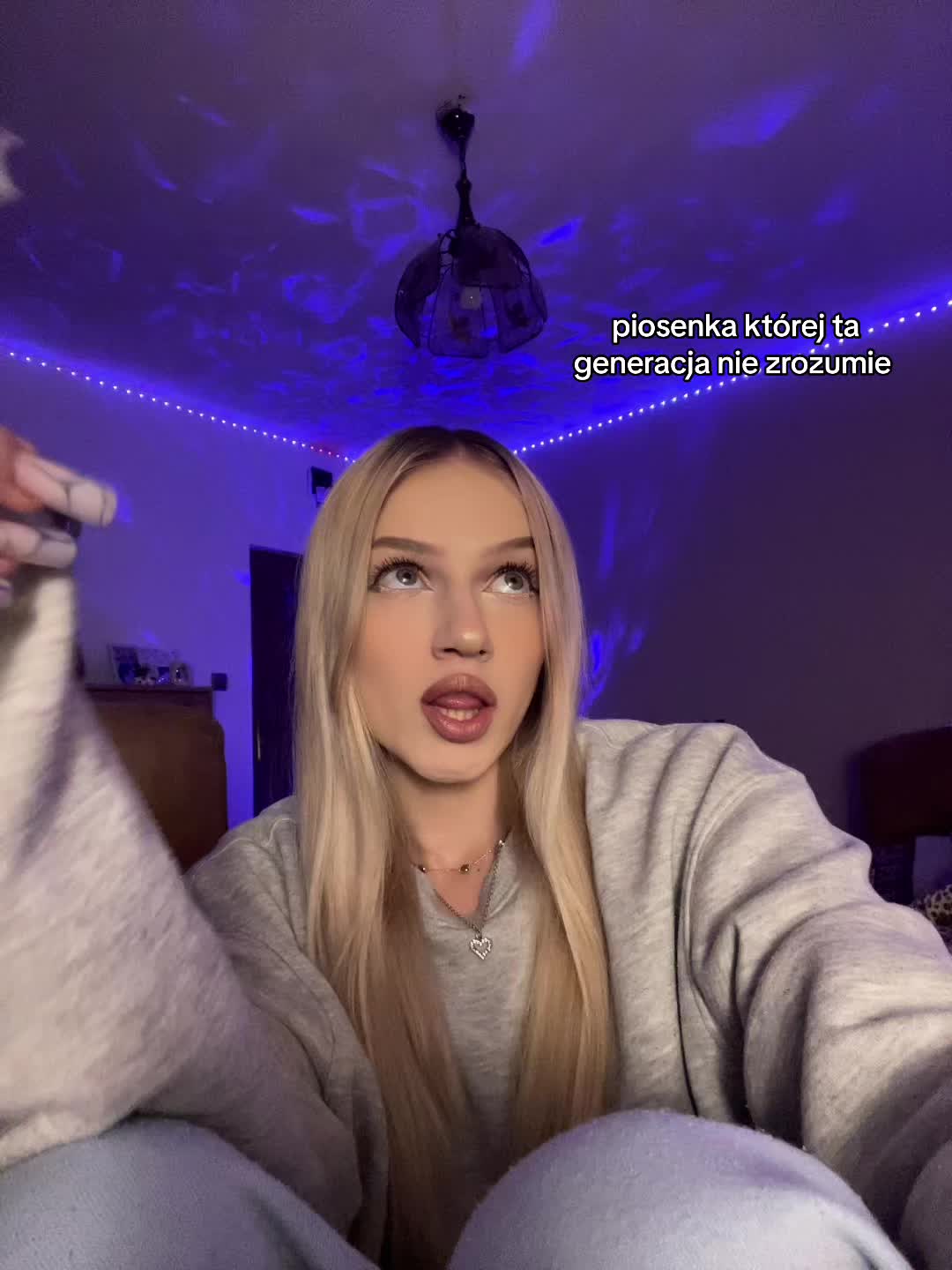 @czikinagets