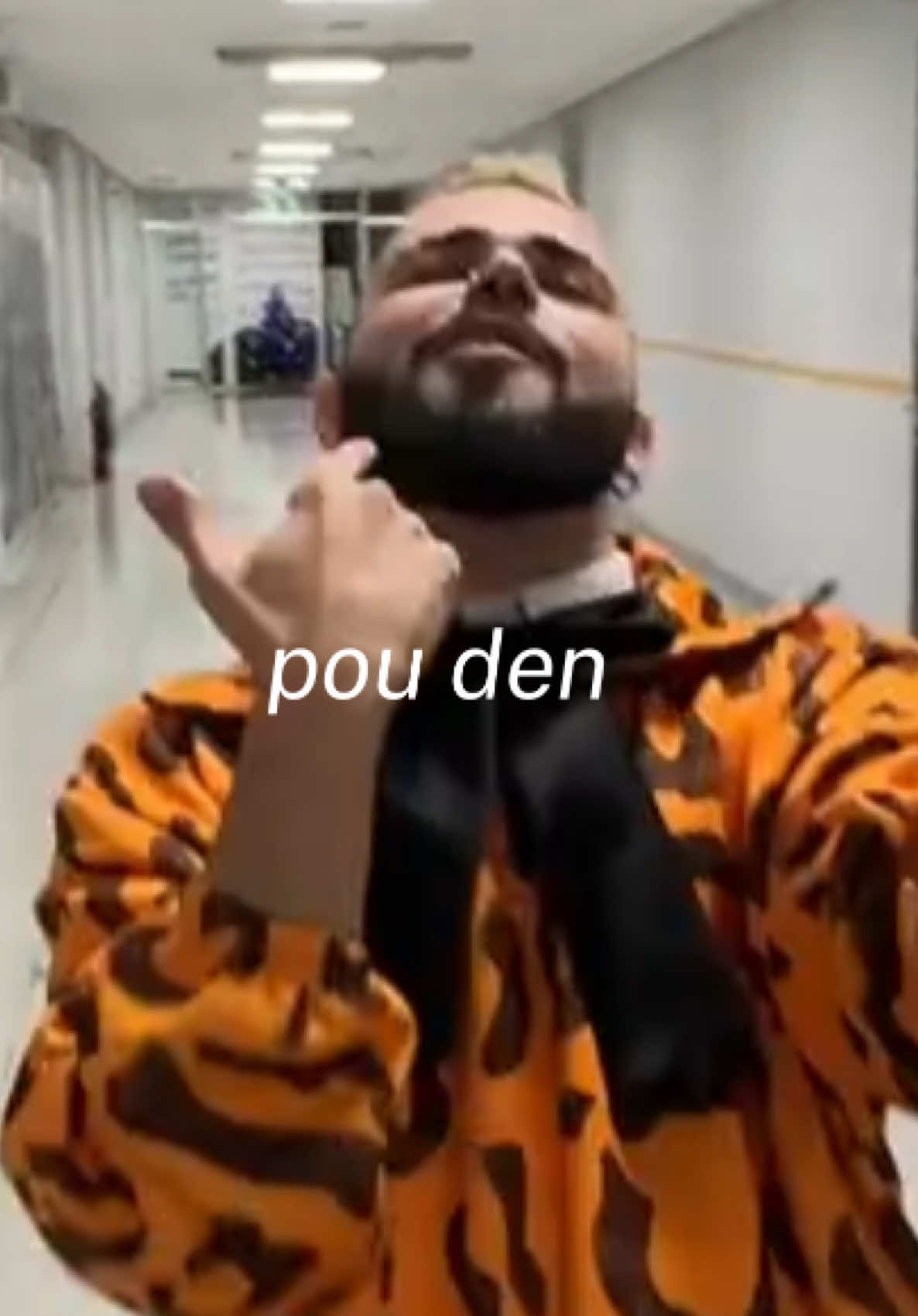 @⭑