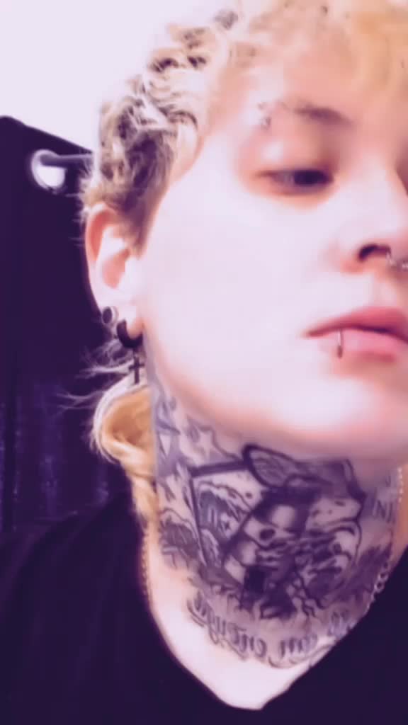 @𝚃𝚊𝚢𝚝𝚘𝚗'♡