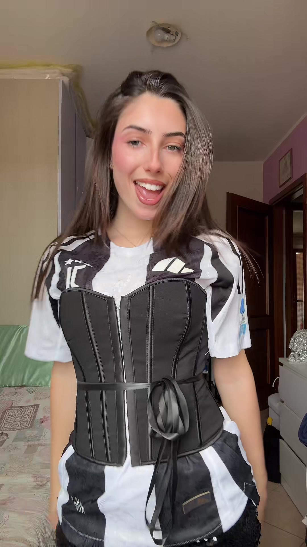 @𝑨 𝑼 𝑹 𝑶 𝑹 𝑨 ⚽️