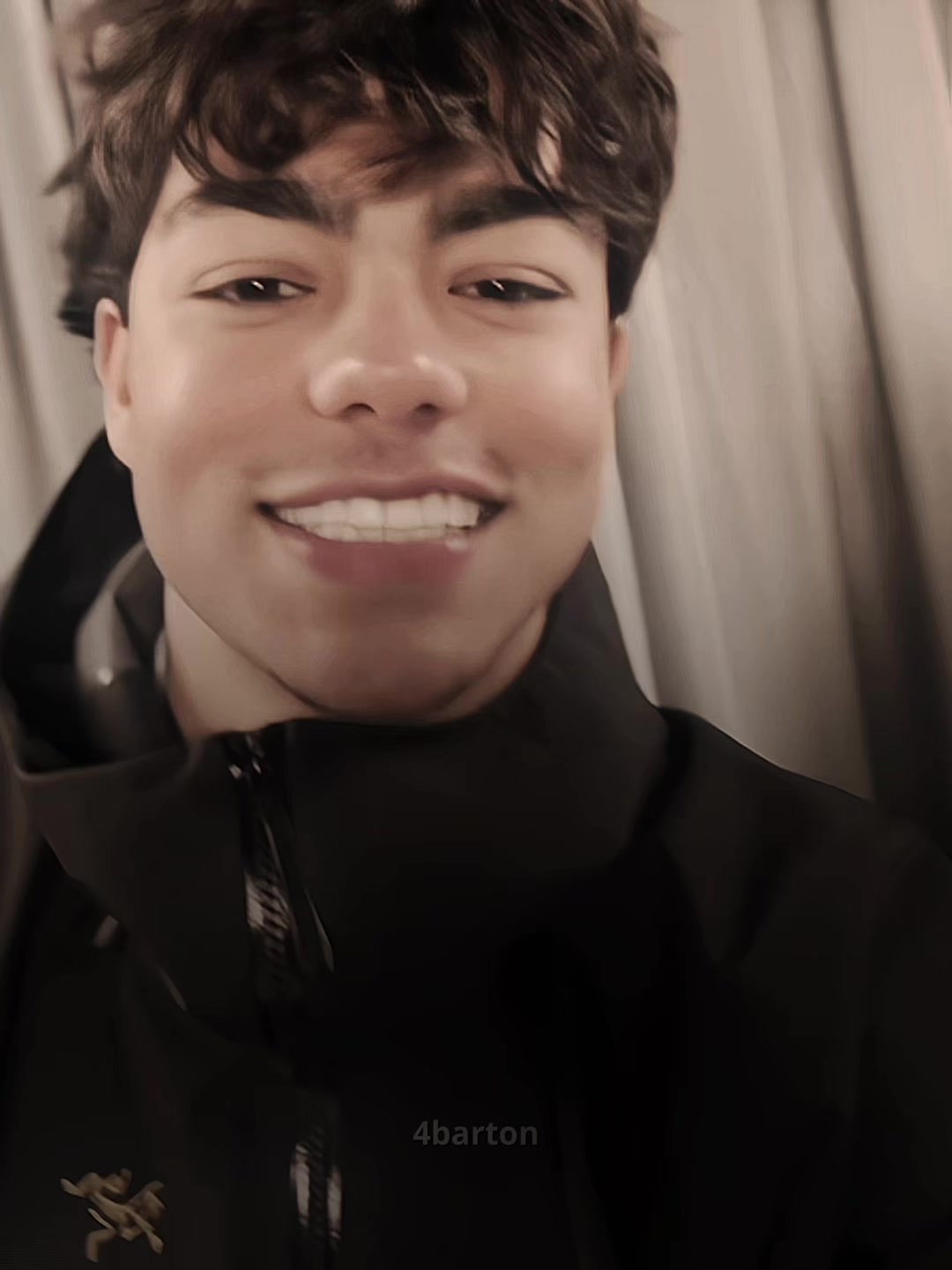 @J!