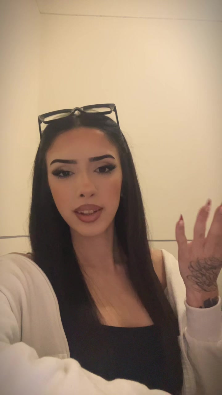 @𝐋𝐮𝐜𝐢𝐚 𝐒𝐚𝐧𝐜𝐡𝐞𝐳🖤